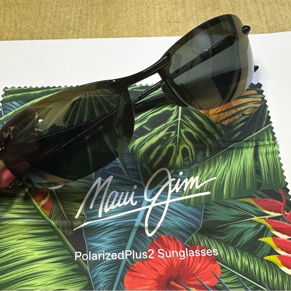 Maui Jim Black Polarized Sunglasses